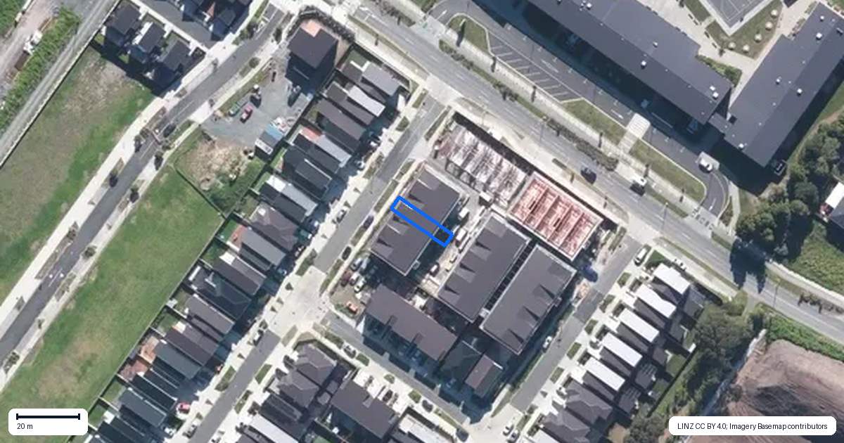 Property context map for 10 Pilot Drive, Hobsonville, Auckland