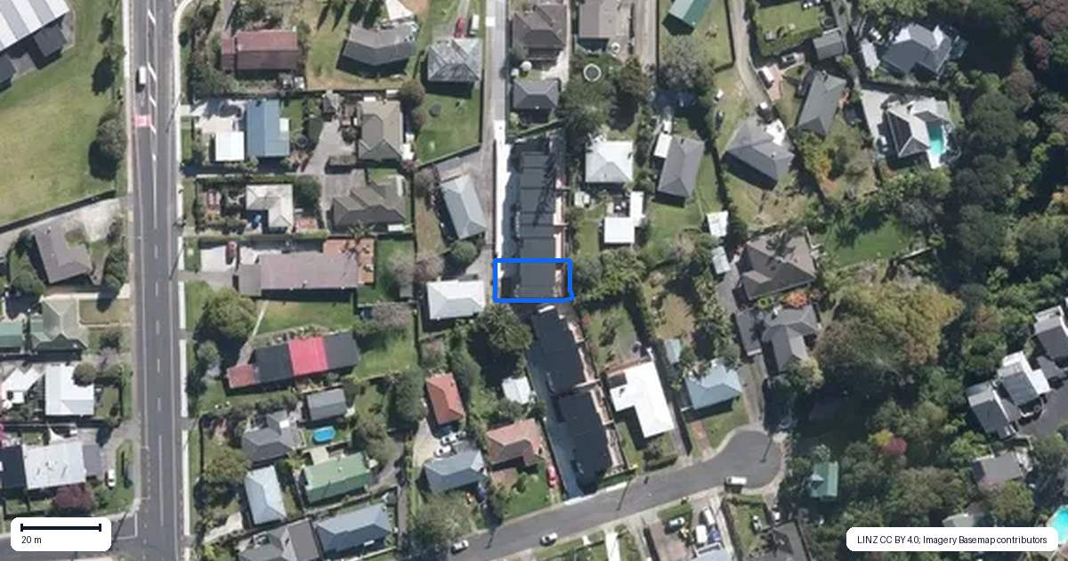 Property context map for 9D Aplin Place, Birkdale, Auckland