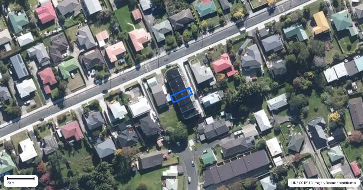 Property context map for 4/18 Sylvan Crescent, Te Atatu South, Auckland