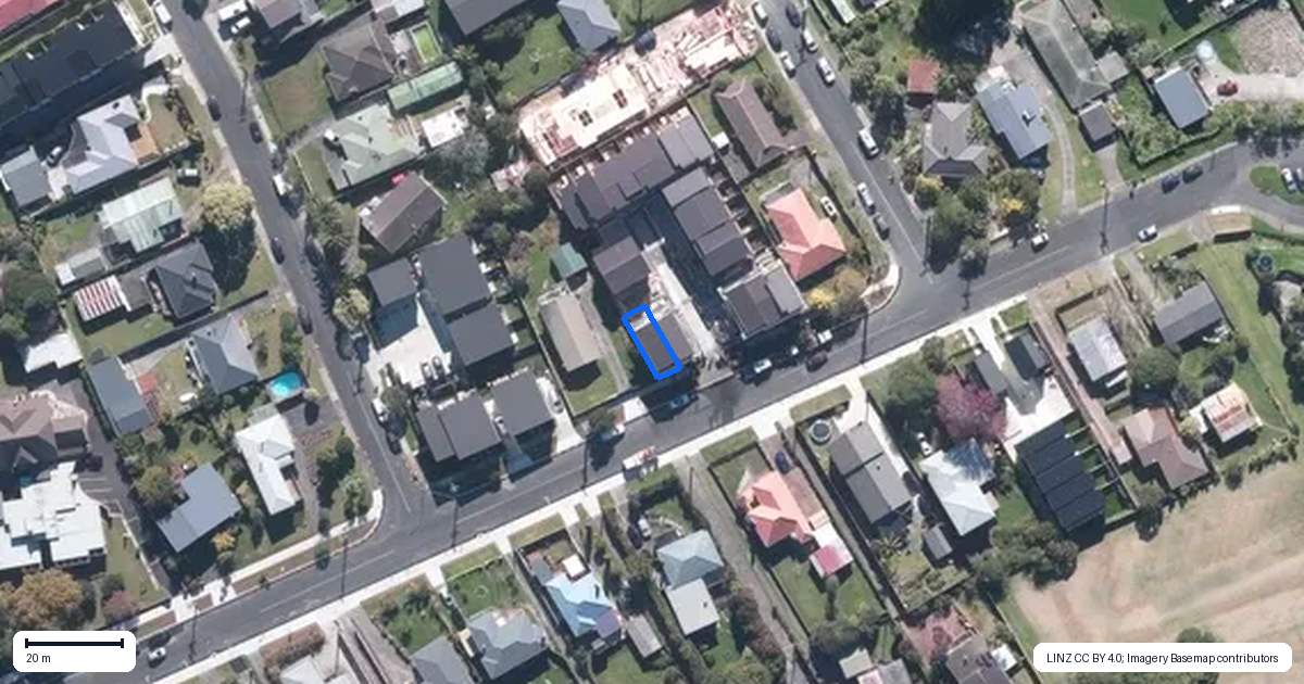 Property context map for 1/28 Lavelle Road, Henderson, Auckland