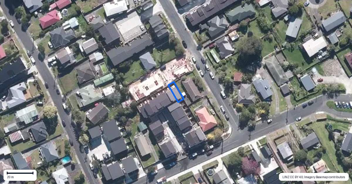 Property context map for 12/28 Lavelle Road, Henderson, Auckland