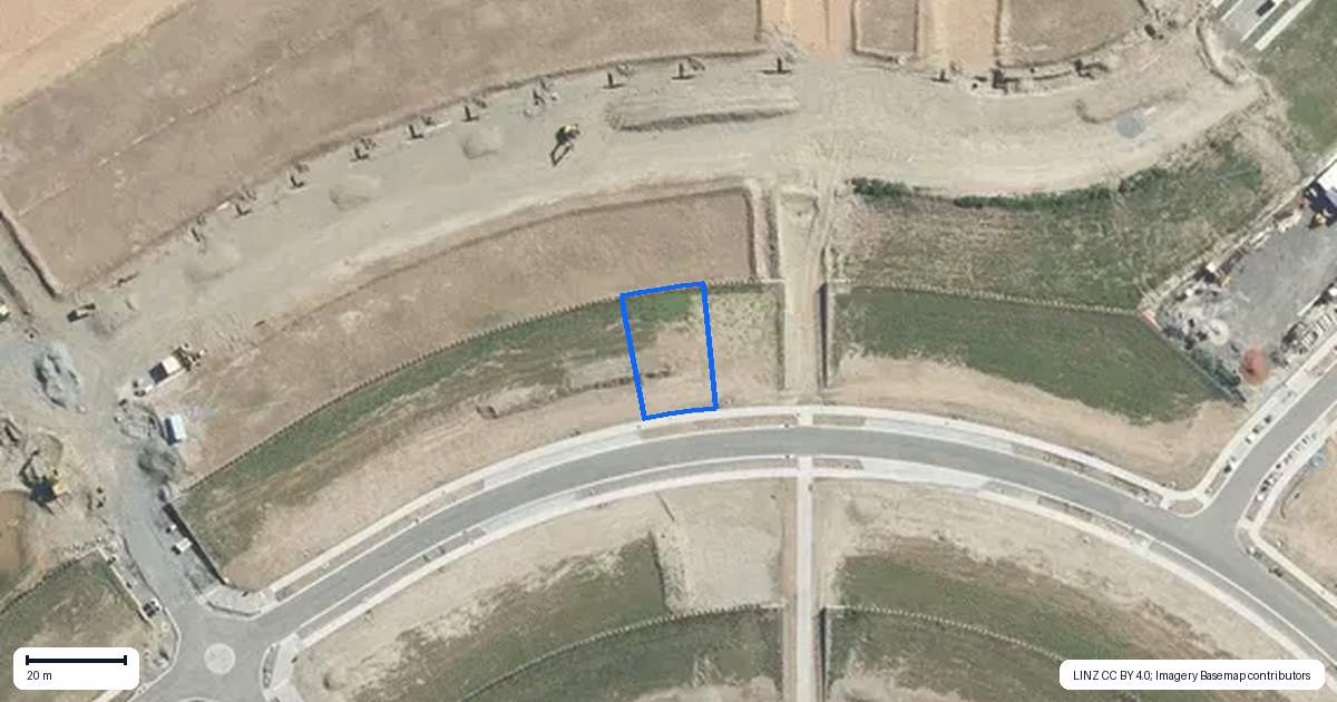 Property context map for 47 Tipu Crescent, Wainui