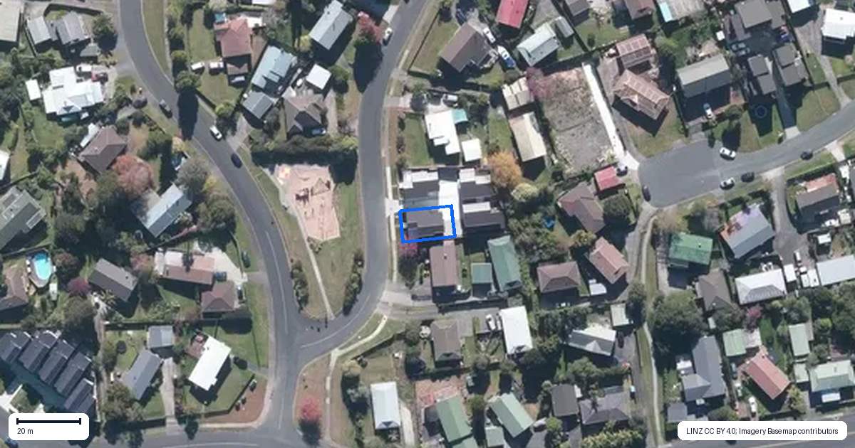 Property context map for 7A Buisson Glade, West Harbour, Auckland