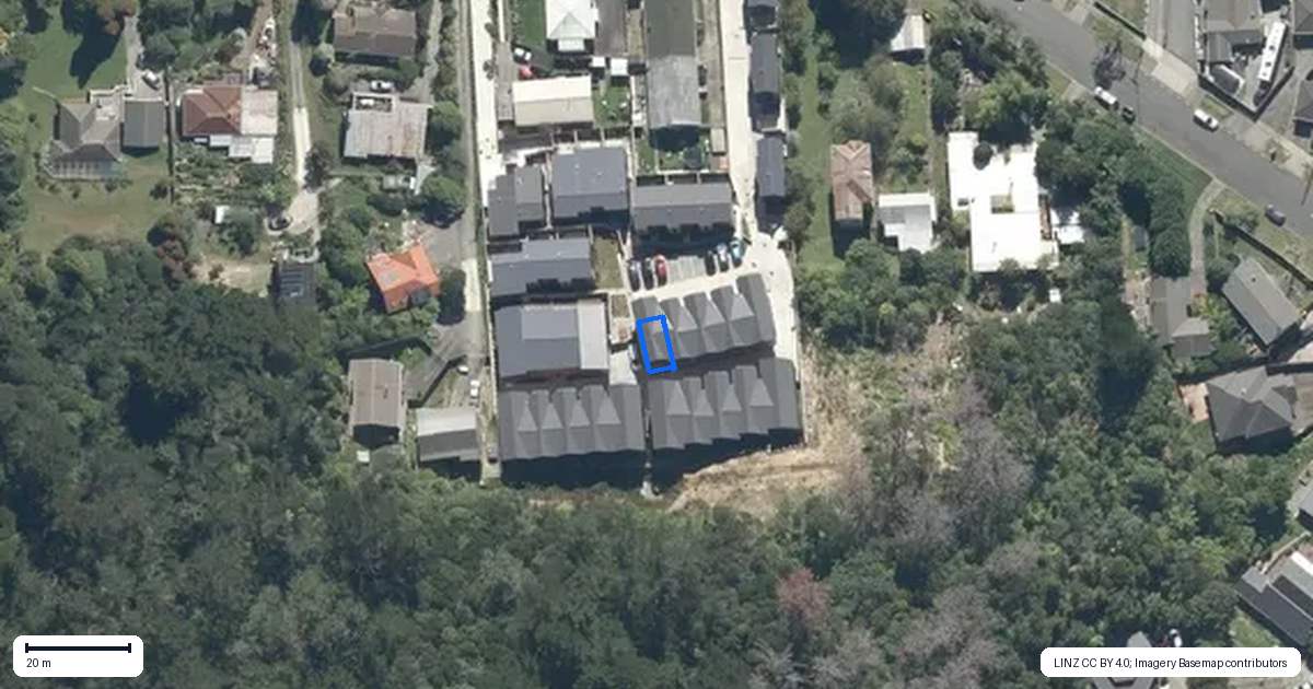 Property context map for 13/33 Raukawa Street, Stokes Valley, Lower Hutt