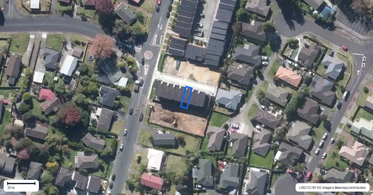 Property context map for 5/14 Hewlett Road, Massey, Auckland