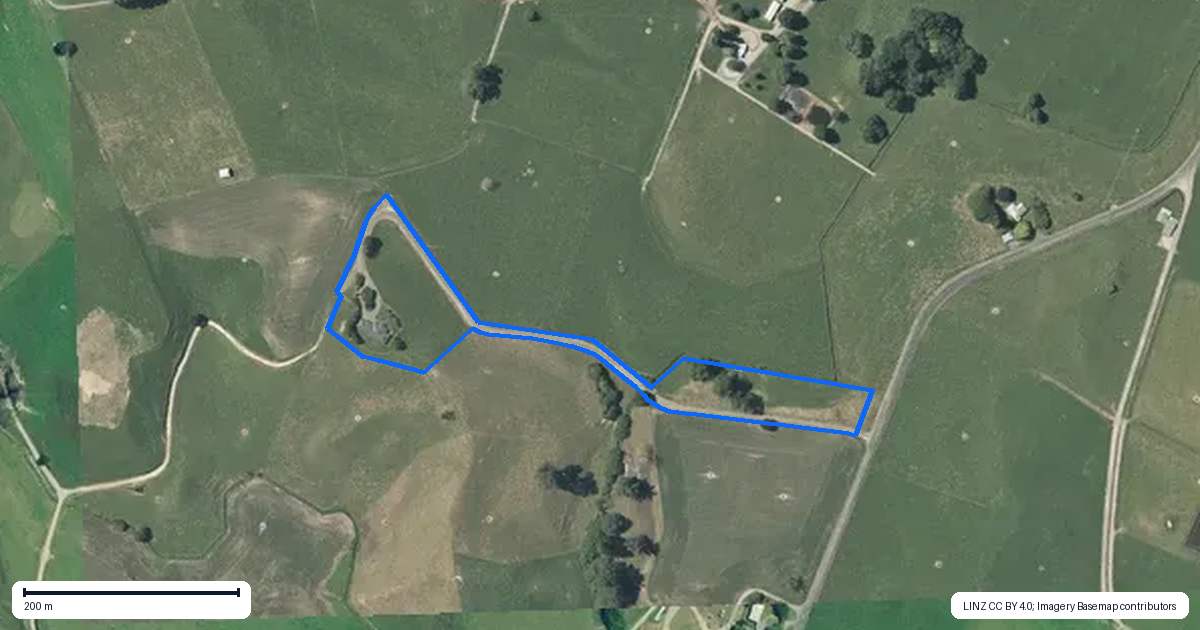 Property context map for 226 Parapara Road, Tirau