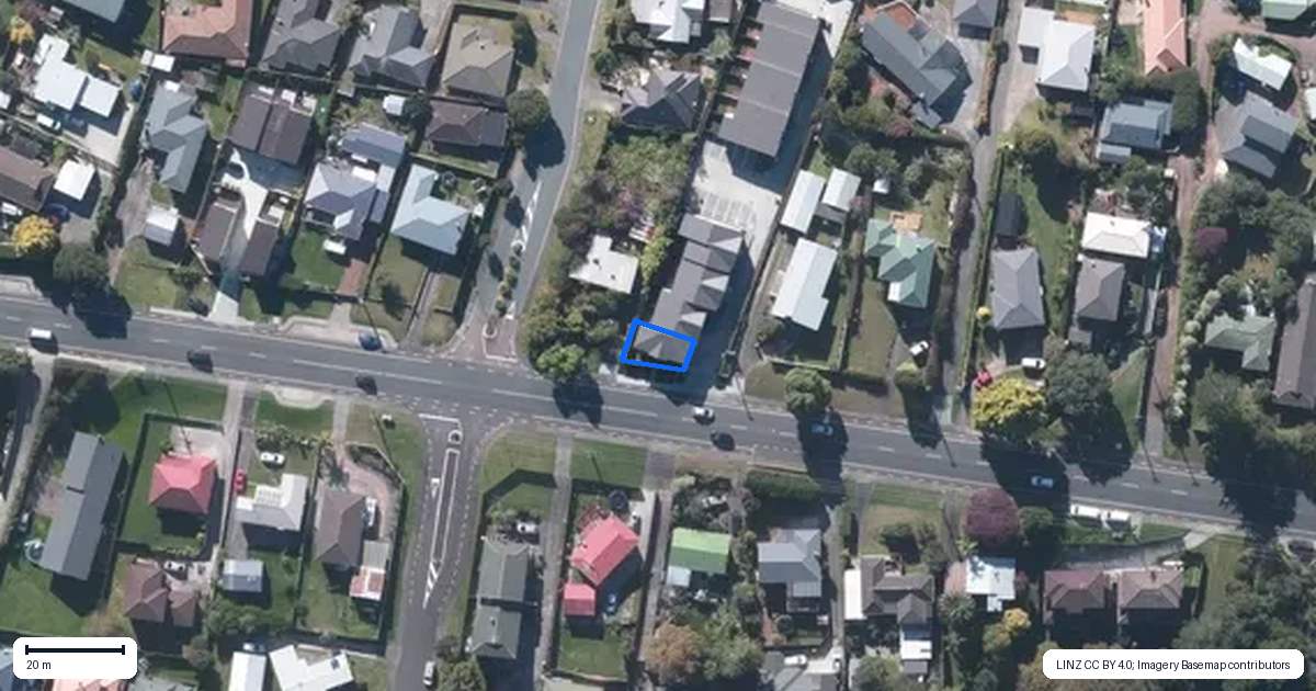 Property context map for 1/106 Triangle Road, Massey, Auckland