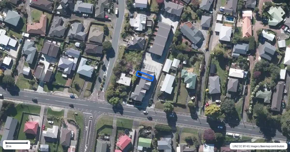 Property context map for 6/106 Triangle Road, Massey, Auckland