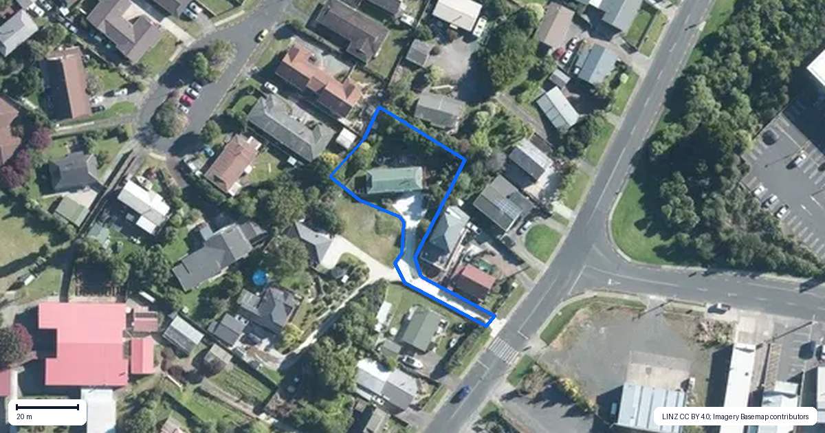 Property context map for 33 Constable Road, Waiuku