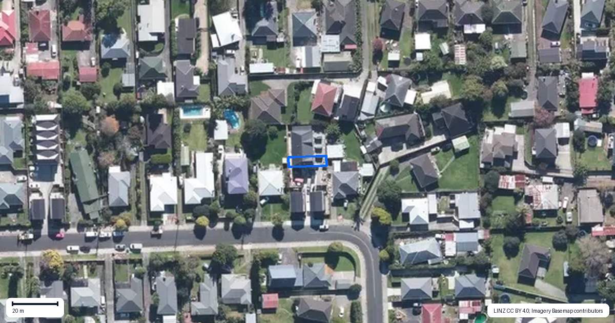 Property context map for 26C Enderby Drive, Te Atatu Peninsula, Auckland