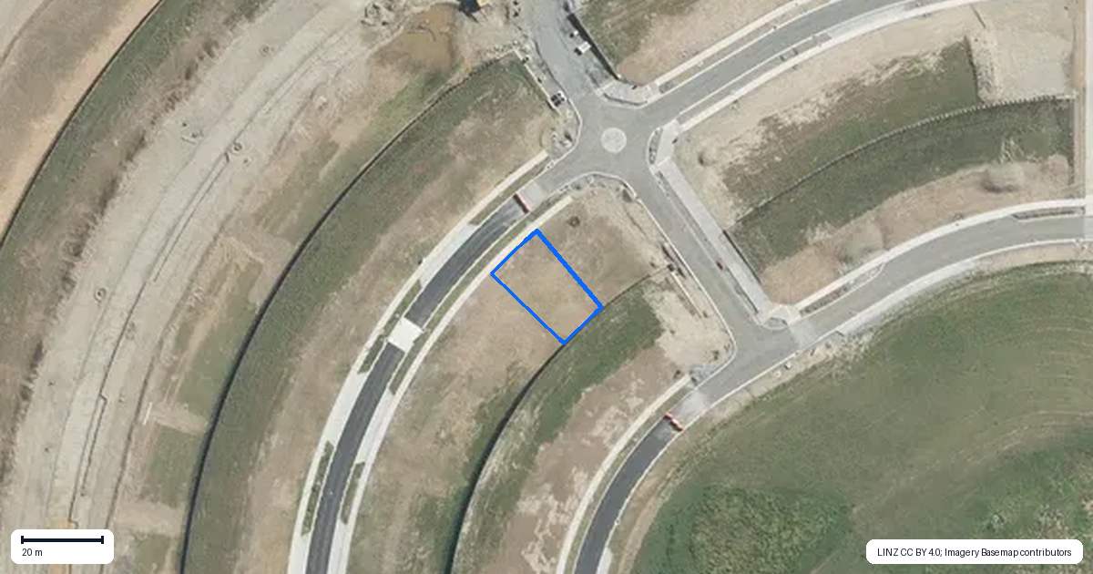 Property context map for 36 Tipu Crescent, Wainui