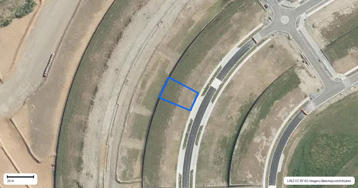 Property context map for 23 Tipu Crescent, Wainui