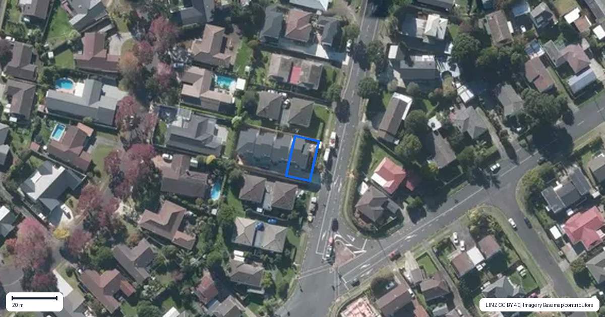 Property context map for 153A Pigeon Mountain Road, Half Moon Bay, Auckland