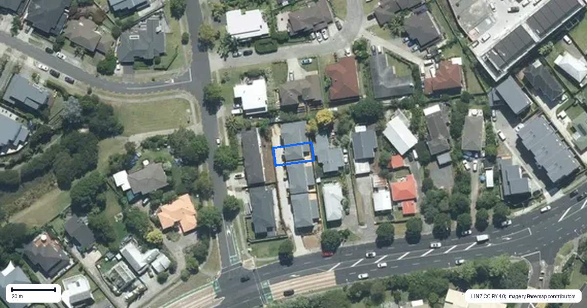 Property context map for 25E Oteha Valley Road, Northcross, Auckland