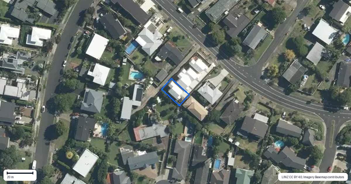 Property context map for 30D The Boulevard, Sunnyhills, Auckland