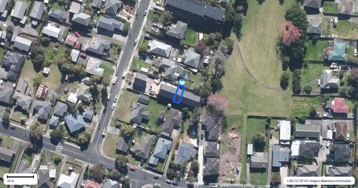 Property context map for 6/5 Preston Avenue, Henderson, Auckland