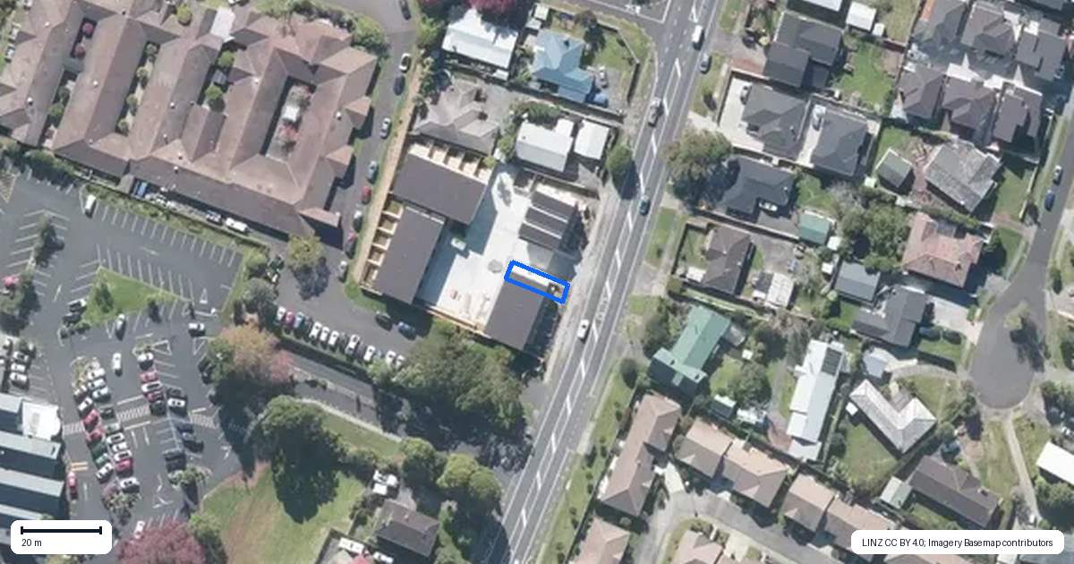 Property context map for 1/103 Botany Road, Botany Downs, Auckland