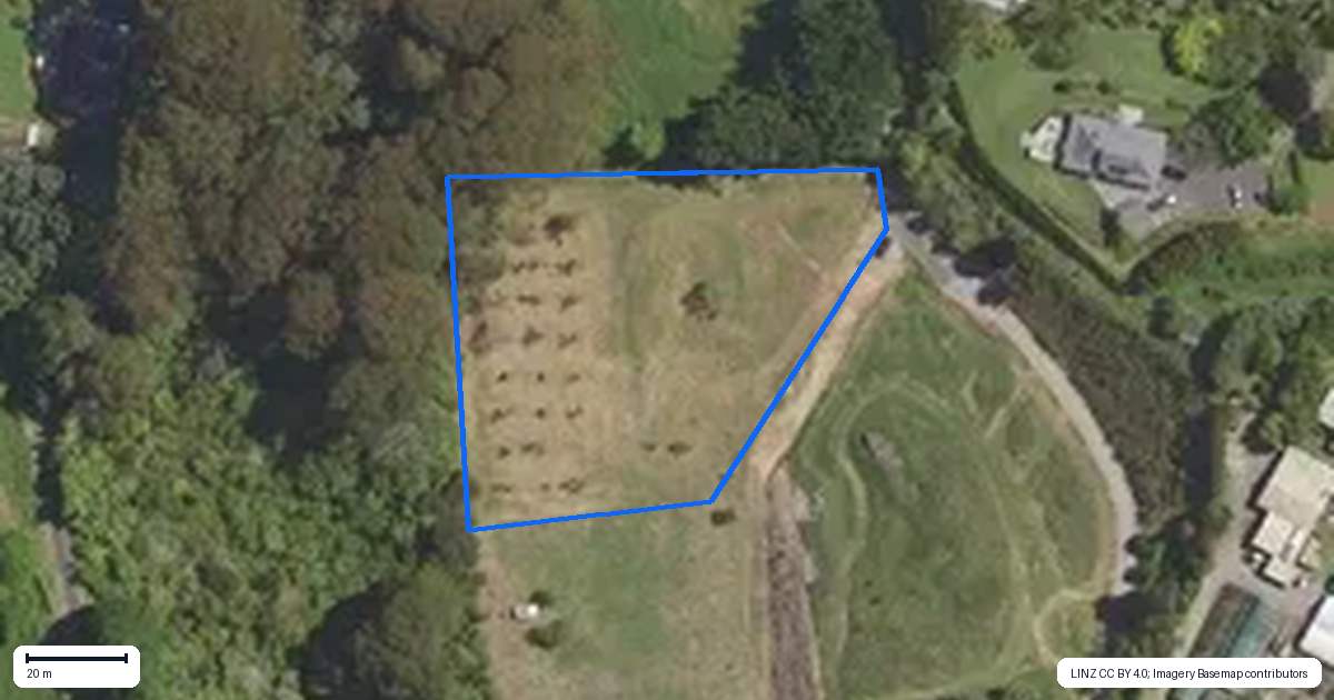 Property context map for 136B Munro Road, Minden