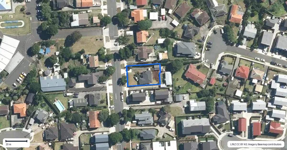 Property context map for 43 Waitangi Road, Onehunga, Auckland