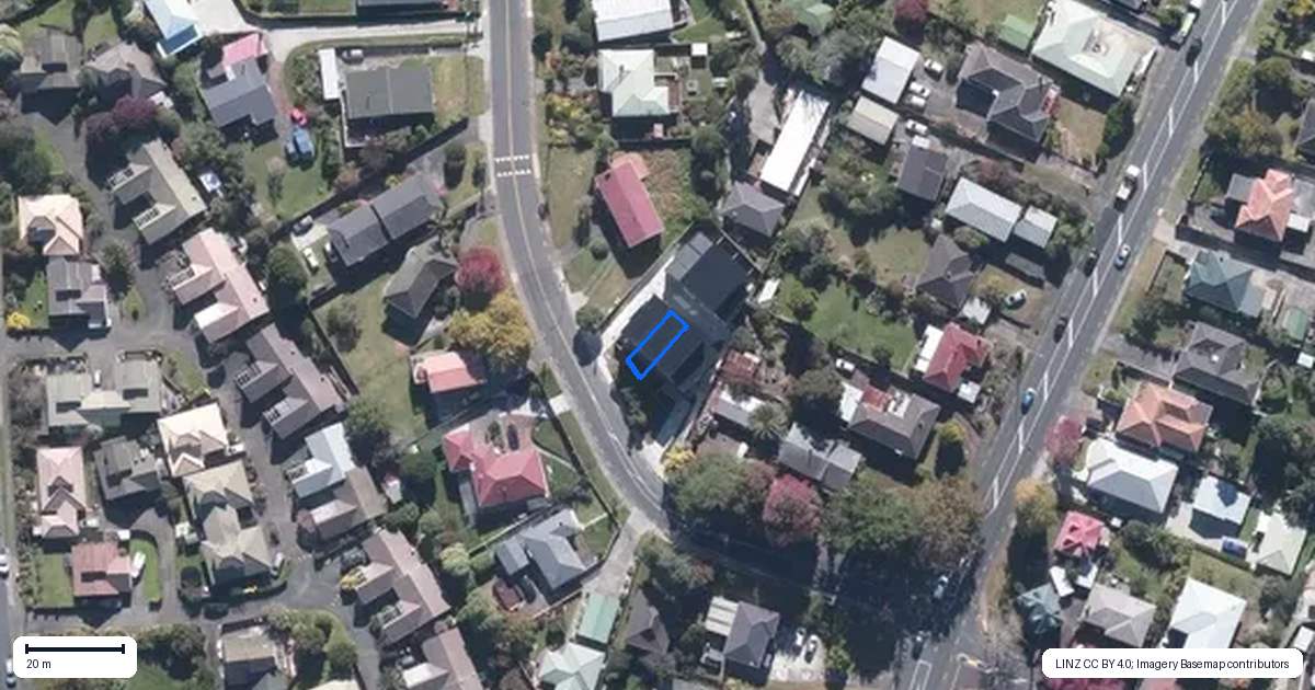 Property context map for 2/128 Vodanovich Road, Te Atatu South, Auckland