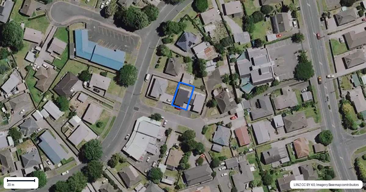 Property context map for 2/1 Williams Place, Fairfield, Hamilton
