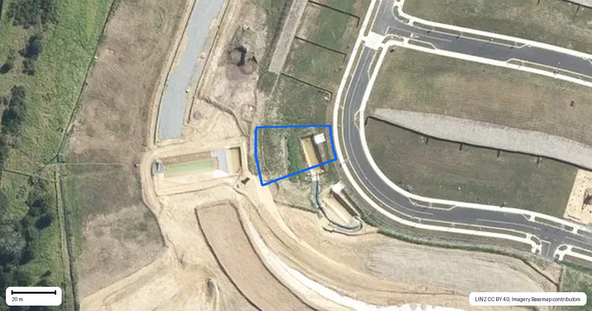 Property context map for 35 Pekanga Road, Orewa