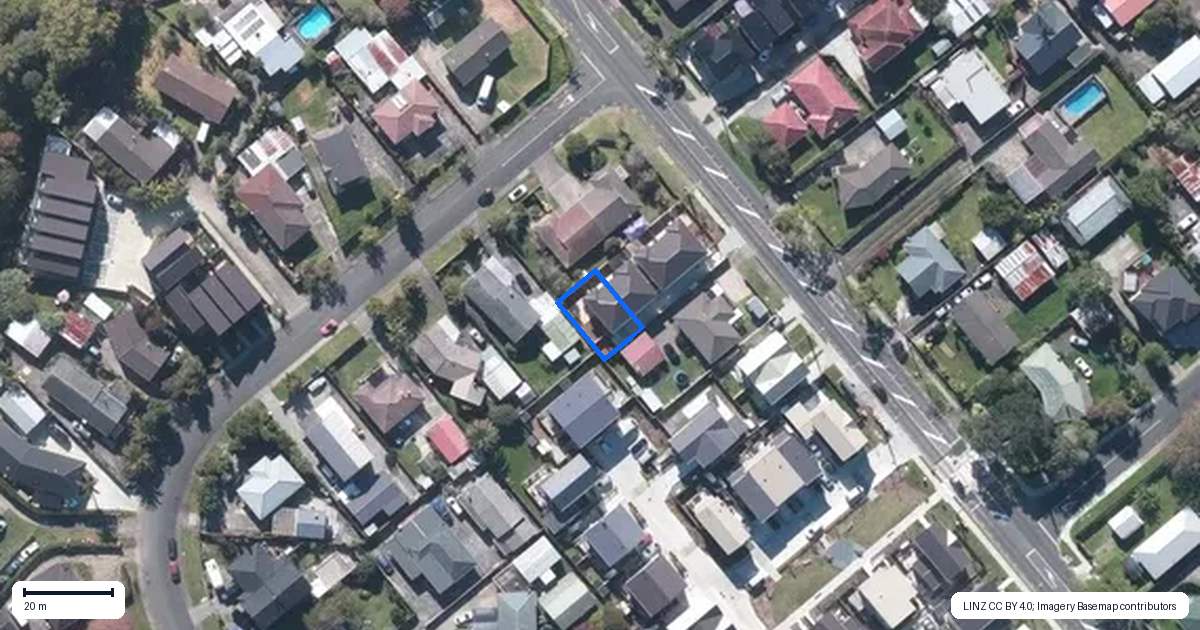 Property context map for 52D Border Road, Henderson, Auckland