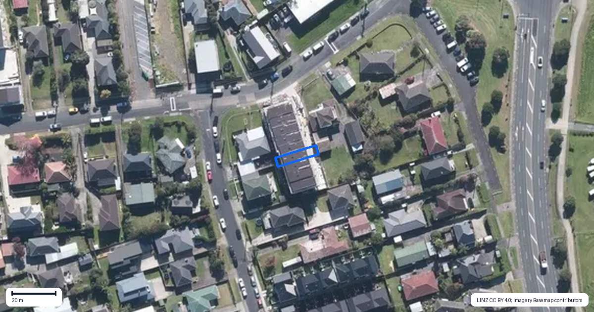 Property context map for 6/4 Toru Street, Te Atatu Peninsula, Auckland