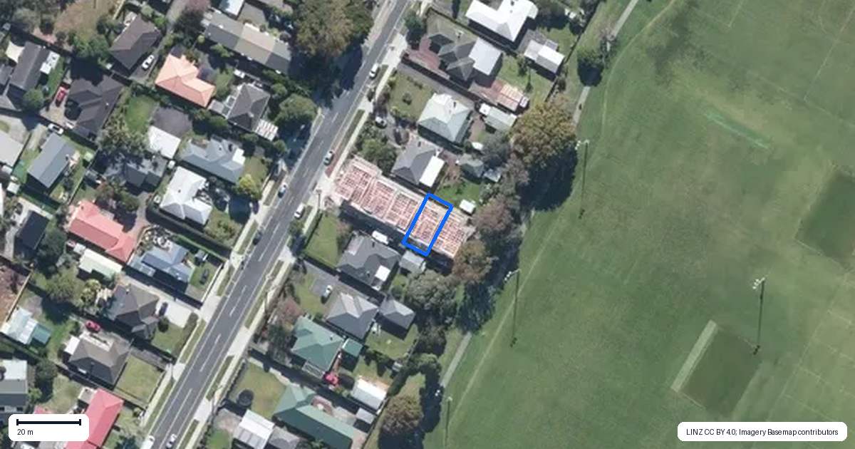 Property context map for 80D Matipo Road, Te Atatu Peninsula, Auckland