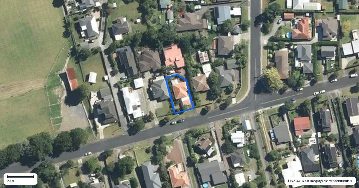 Property context map for 13 Cliff View Drive, Green Bay, Auckland