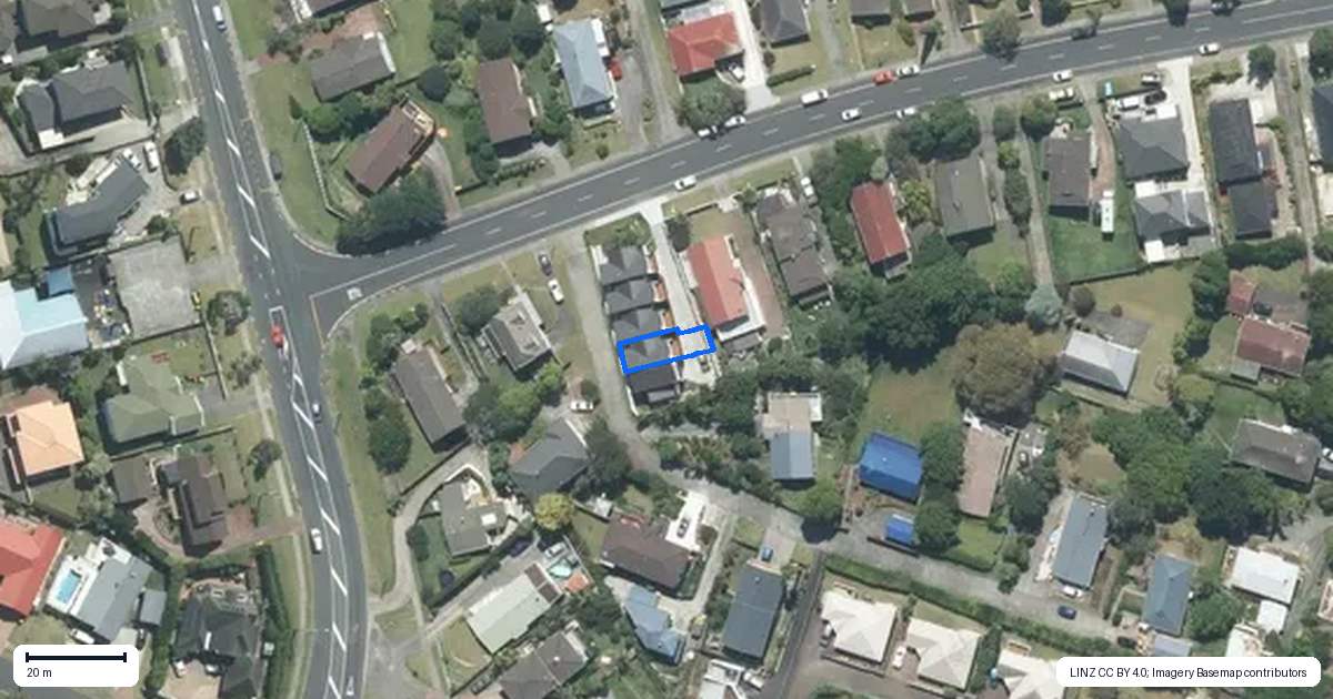 Property context map for 4/19 Trias Road, Totara Vale, Auckland