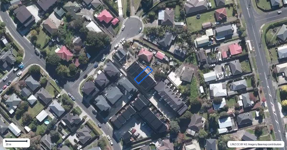 Property context map for 7D Gladfield Lane, Te Atatu Peninsula, Auckland