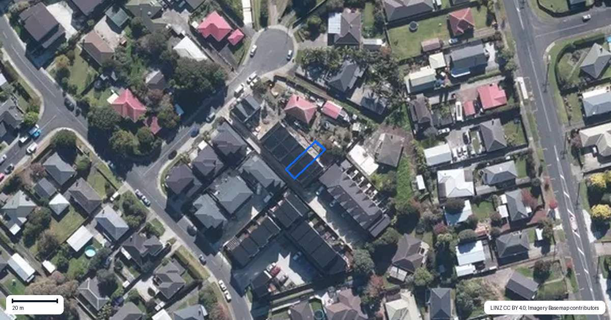 Property context map for 7E Gladfield Lane, Te Atatu Peninsula, Auckland