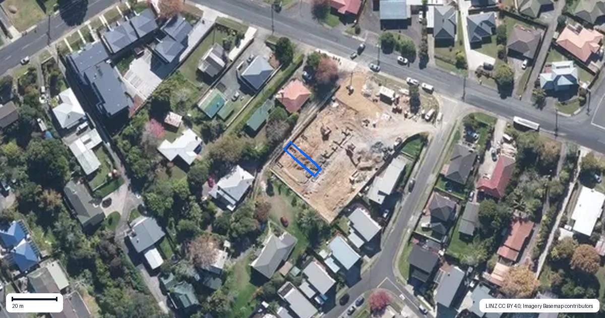 Property context map for 7/23 Awaroa Road, Sunnyvale, Auckland