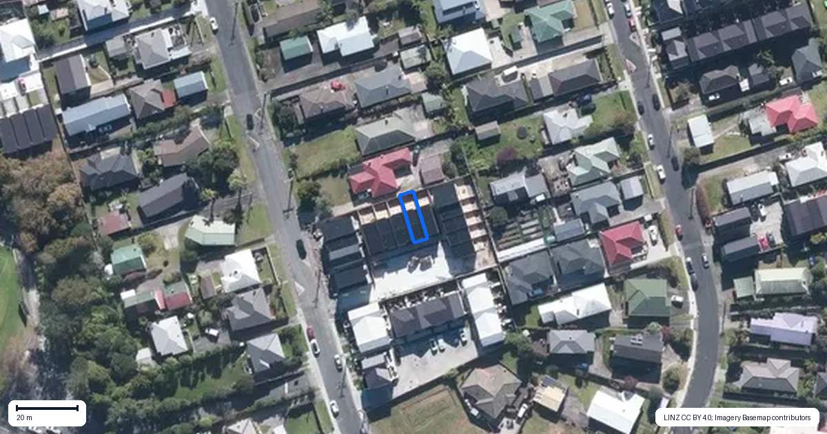 Property context map for 8/25 Titoki Street, Te Atatu Peninsula, Auckland
