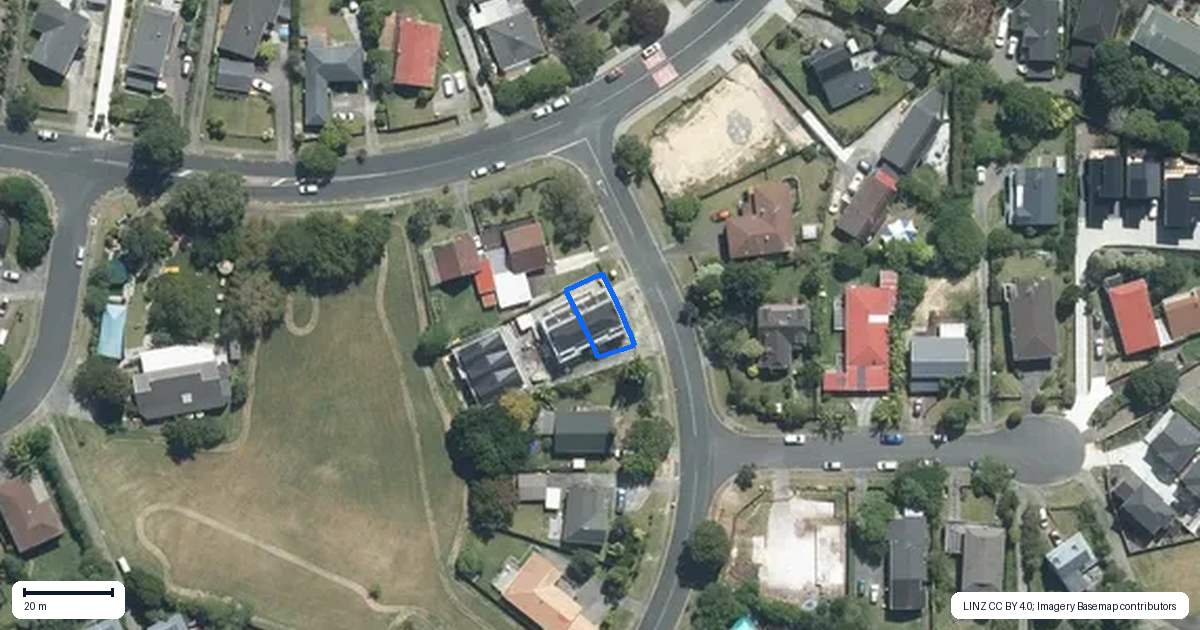 Property context map for 4A Weetman Drive, Browns Bay, Auckland