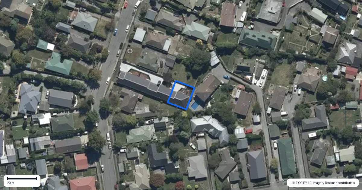 Property context map for 4/8 Larch Place, Casebrook, Christchurch