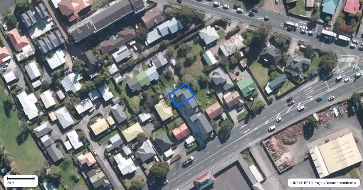 Property context map for 9D Ash Street, Avondale, Auckland