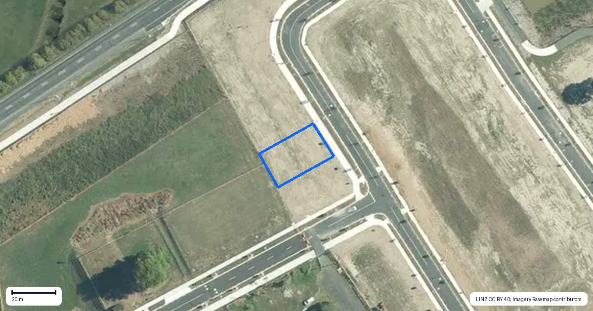 Property context map for 13 Kakano Street, Clevedon