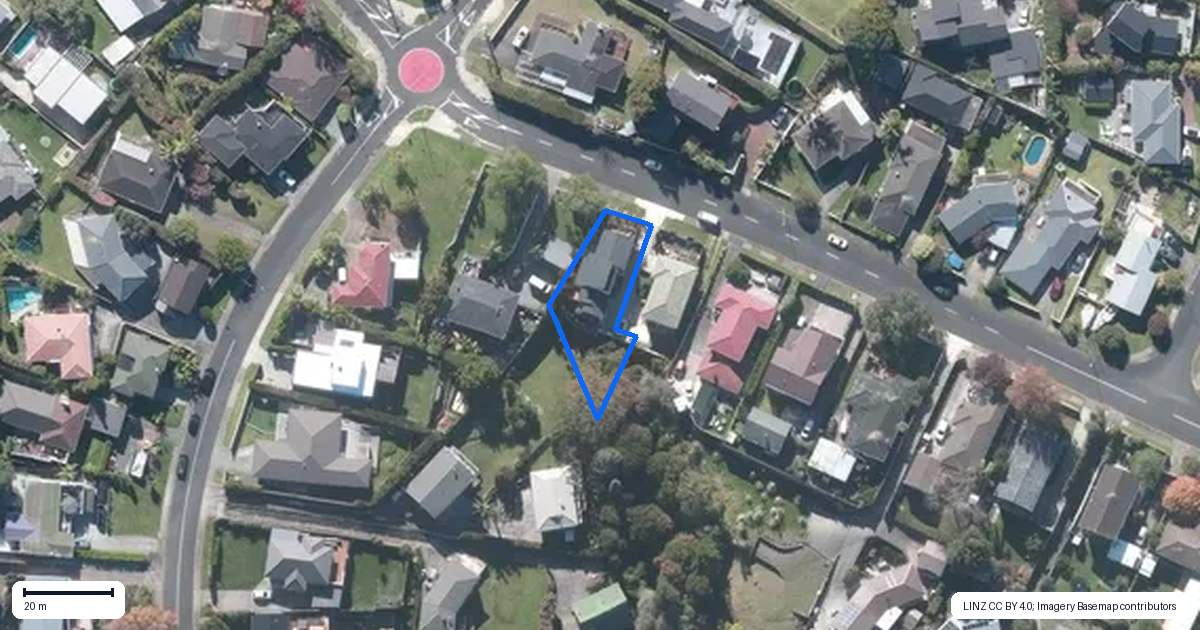 Property context map for 5 Advene Road, Cockle Bay, Auckland
