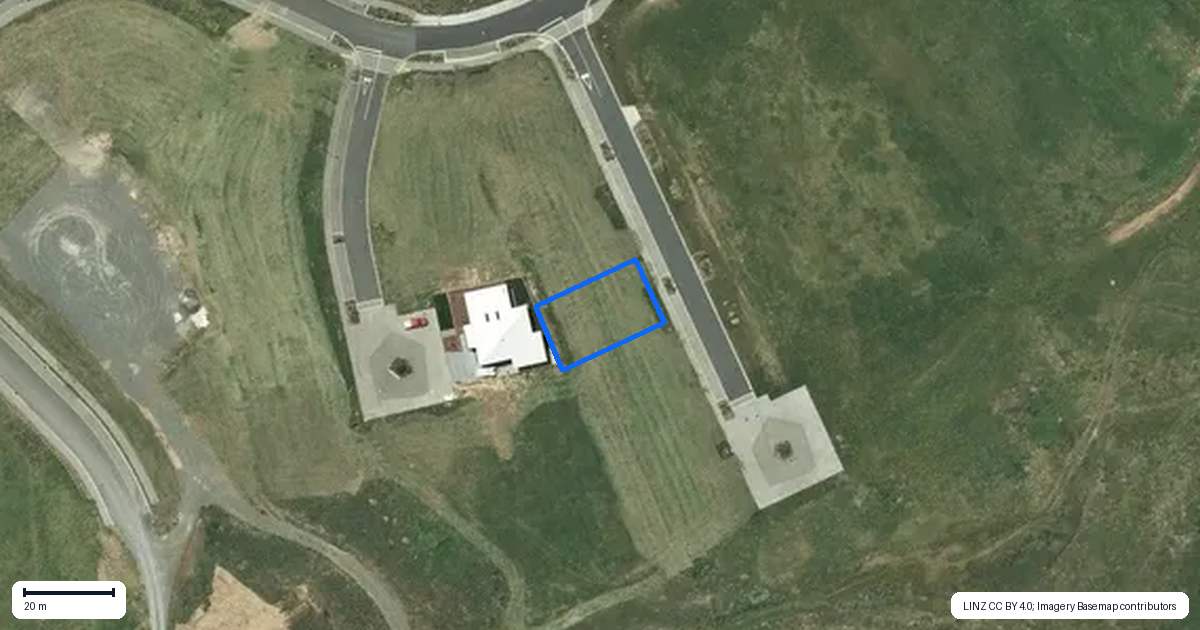 Property context map for 8 Katakata Street, Raglan