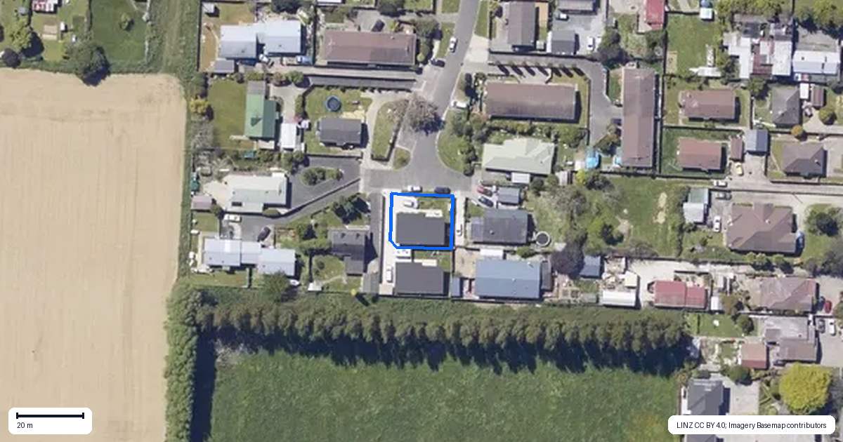 Property context map for 8A Coppins Place, Motueka