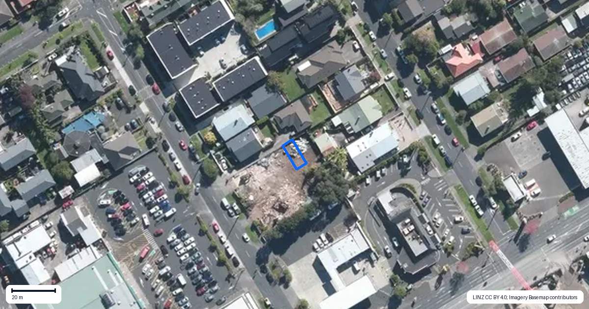 Property context map for 6/11 Huia Road, Point Chevalier, Auckland