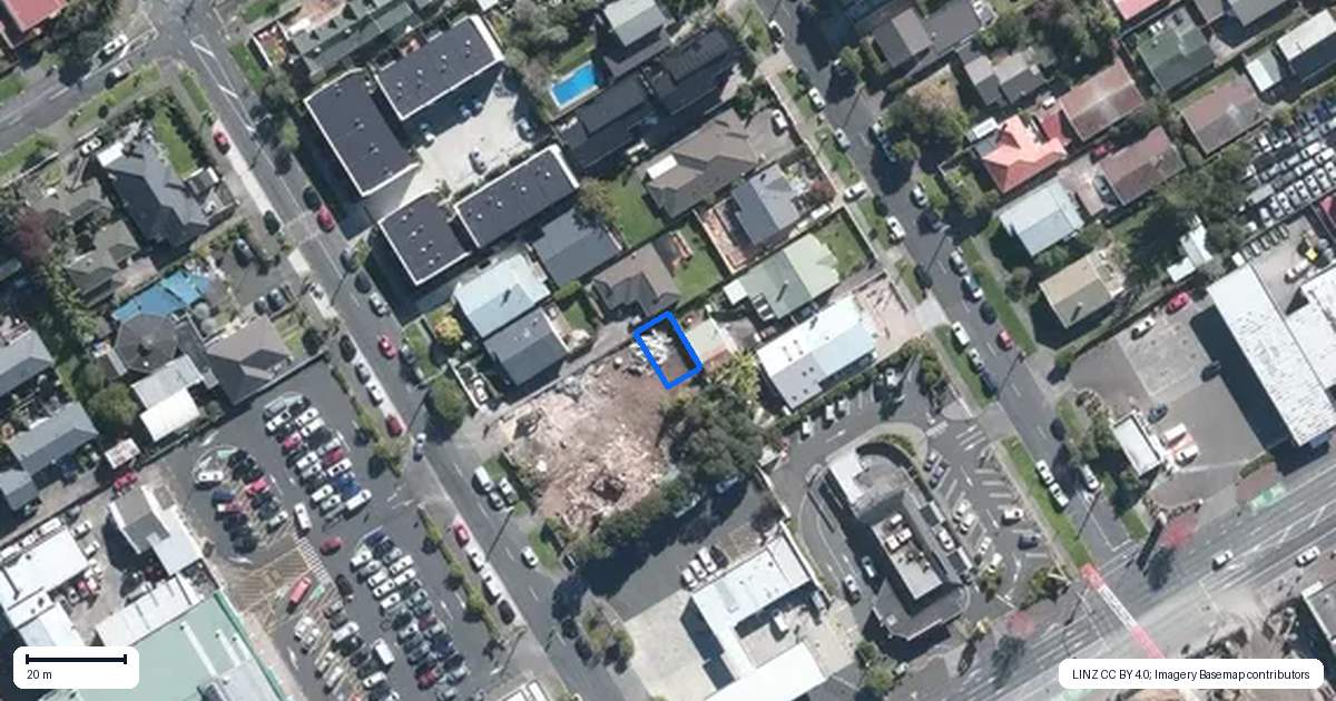 Property context map for 7/11 Huia Road, Point Chevalier, Auckland