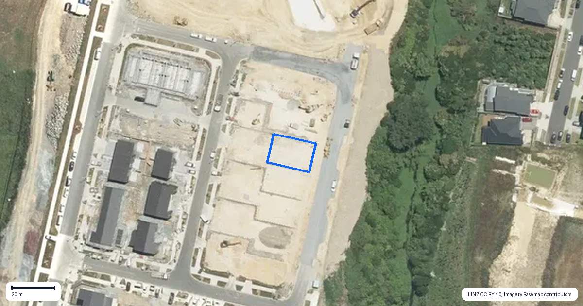 Property context map for 32 Koura Road, Flat Bush, Auckland