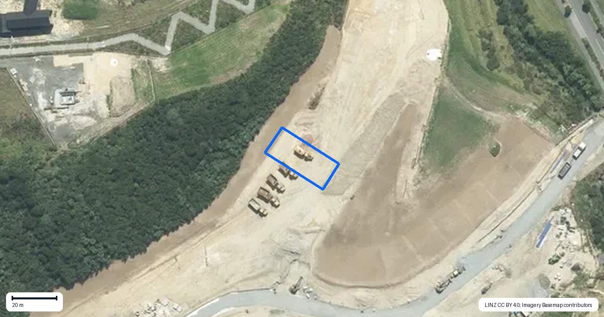 Property context map for 7 Humenga Place, Long Bay, Auckland