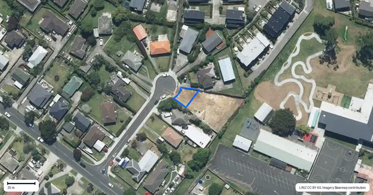 Property context map for 1/7 Cintra Place, Glen Innes, Auckland
