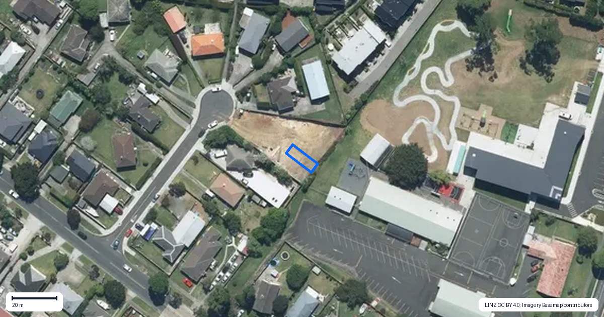 Property context map for 4/7 Cintra Place, Glen Innes, Auckland