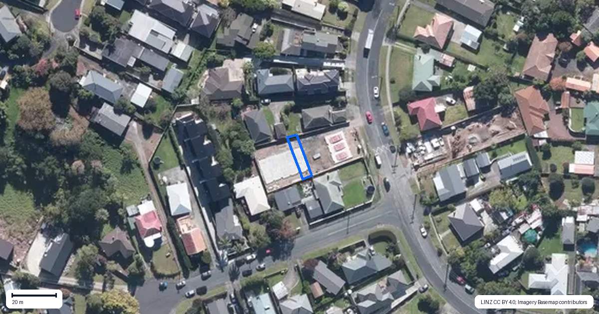 Property context map for 4/60 Yeovil Road, Te Atatu Peninsula, Auckland