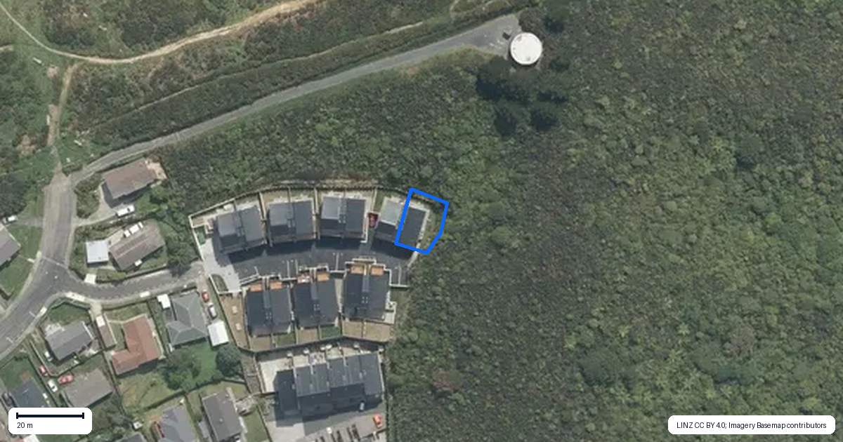 Property context map for 17 Stockden Place, Karori, Wellington